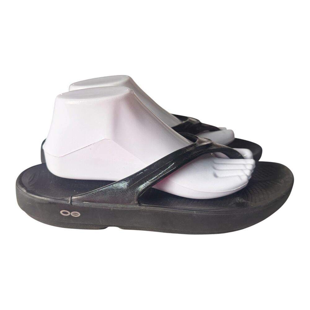 OOFOS OOlala Womens Black Thong Flip Flops Recovery Sandals Casual Comfort 10